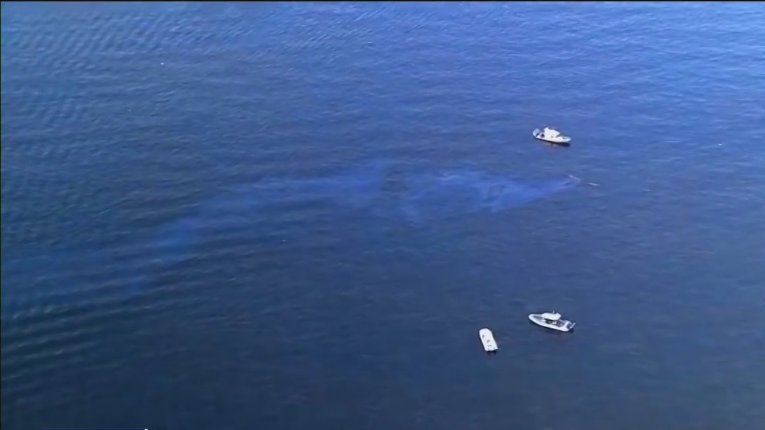 Chopper crashes off of Davis Islands